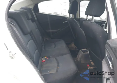 2016 Scion Ia из США, поврежденный, VIN 3MYDLBZV1GY117073